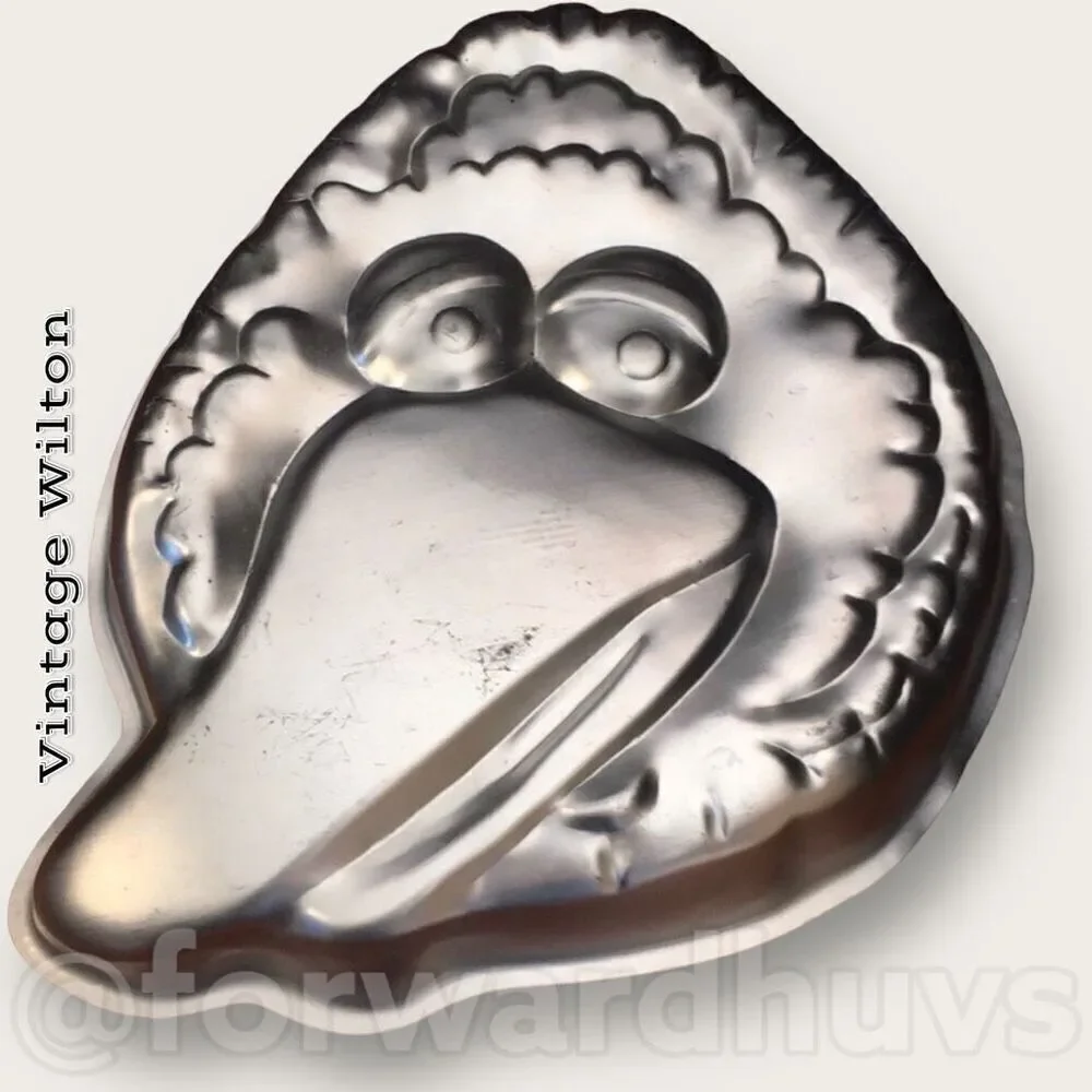 Wilton Vintage Big Bird Cake Pan 502-7407